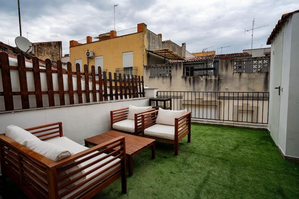 El Castuo Centro Historico Con Parking Διαμέρισμα Caces Εξωτερικό φωτογραφία