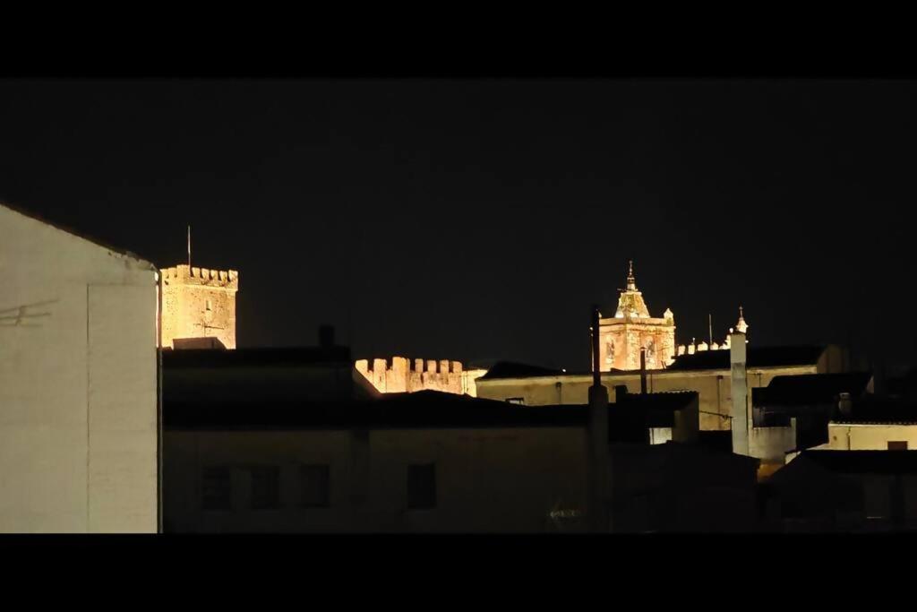 El Castuo Centro Historico Con Parking Διαμέρισμα Caces Εξωτερικό φωτογραφία